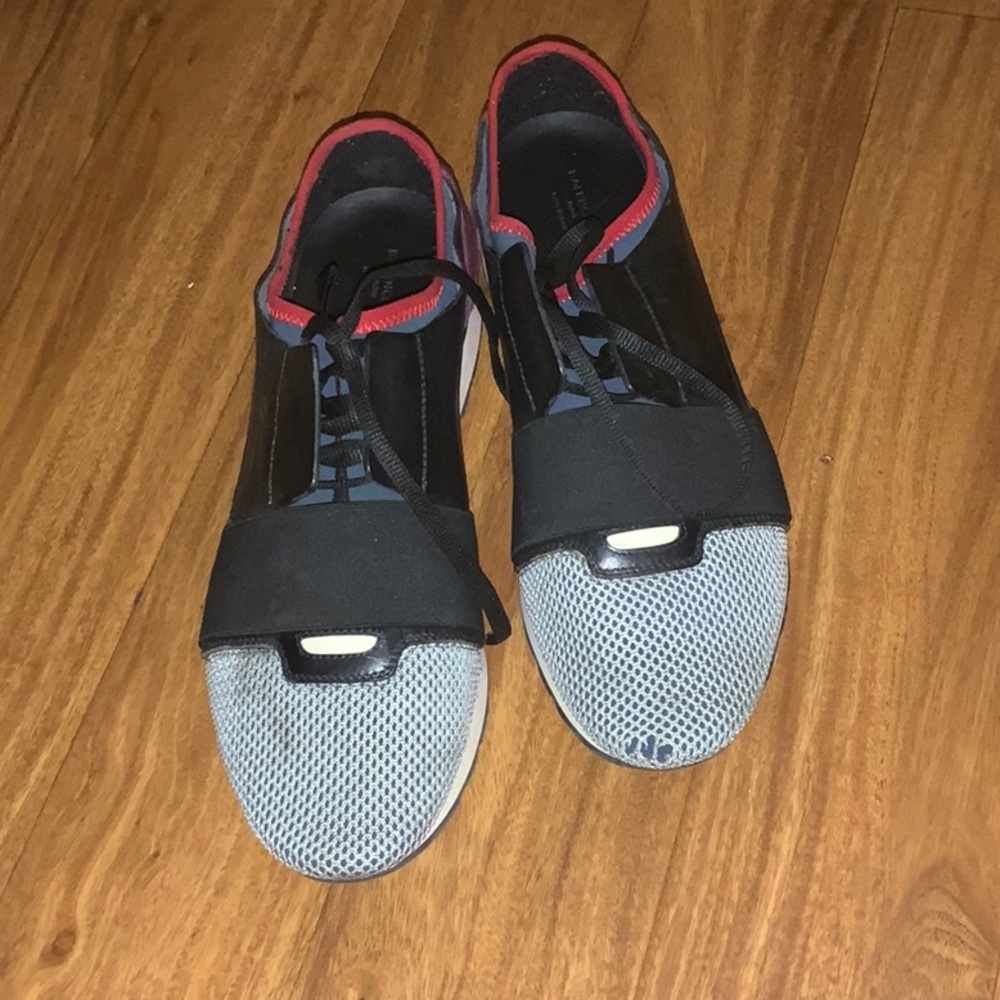 Balenciaga Race Runners fashion sneakers with cosmetic issues pictured. Sz. 10. - Picture 2 of 8